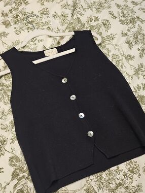 Women's Black V-Neck Button Front Crop Knit Vest